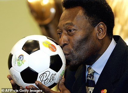 Pelé Bids The Beautiful Game Bye @ 82