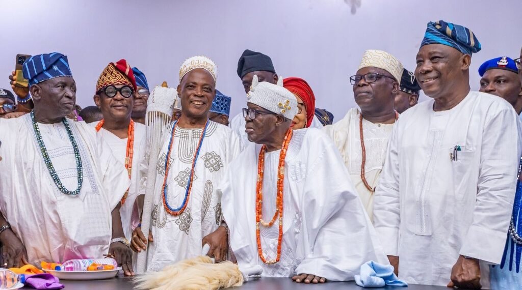 Oba Olakulehin Performs First Official Duty As Olubadan