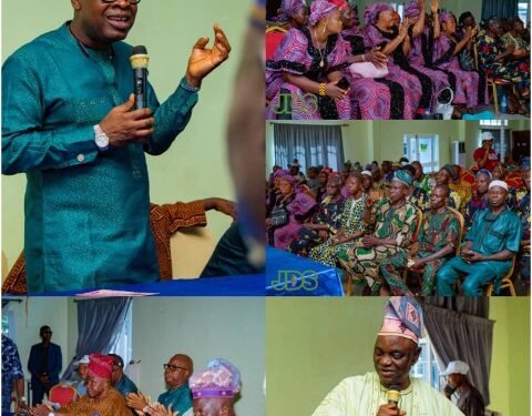 IMG-20241016-WA0018_copy_480x480 - Newscoven Oyo 2027: PDP Woos Sanusi With Membership Card