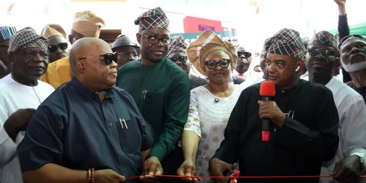 IMG-20241102-WA0023 - Newscoven 2027 Elections: Nigerians Will Speak Against APC -Makinde •Calls For Unity In PDP