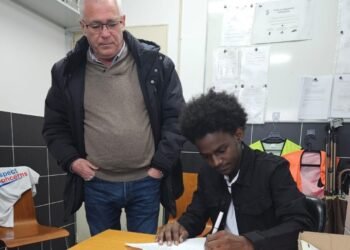Portuguese Football Club Signs 19-Yr-Old Nigerian Footballer, Yaqub Usman-Malah