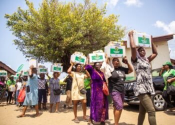 Glo Foundation Takes 'Food Drive' To Thousands At Ajah