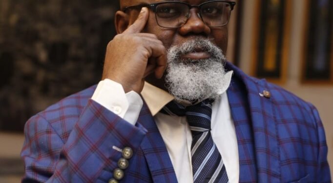 Chief-Niyi-Aborisade_copy_1 - Newscoven Niyi Ajani Aborisade: The Emergence Of A Comet In Oyo State Politics