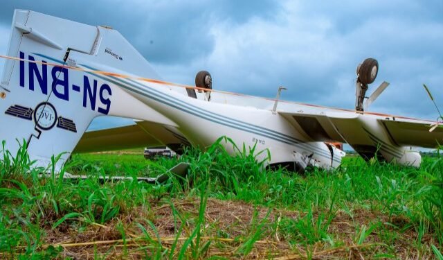 Crash-Landed-Diamond-Training-Aircraft-Ilorin_copy - Newscoven NSIB Begins Onsite Investigation Of Ilorin Aircraft Crash-Landing