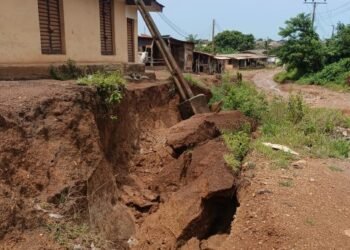 Rescue Us From Agonies Of Bad Road, Orisunmibare/Ita Faaji/Opopin Residents Appeal To Makinde