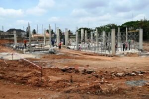 Government-House-New-Banquet-Hall_copy - Newscoven Oyo State Government House: From Seat Of Power To Rodent, Snake Den (PHOTOS)