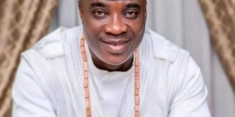 KWAM1_Copy - Newscoven KWAM1 Poises For Awujale Throne Amid Crisis In Fusengbuwa Ruling House