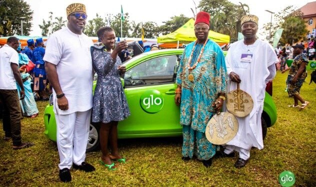 Globacom_Ofala_Car_Winner_copy_632x407 - Newscoven Globacom Gifts Subscribers Car, Other Prizes At Ofala Festival