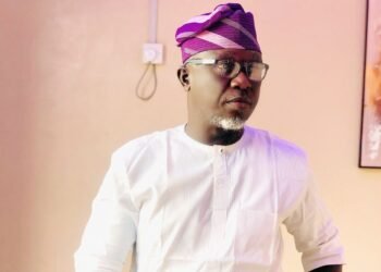 Niyi_Alebiosu_Former_Oyo_SWAN_Chairman_copy_960x680 - Newscoven Alebiosu, Tribune Deputy Editor, Ex-Oyo SWAN Chairman, Bags Veteran Sports Journalist Award