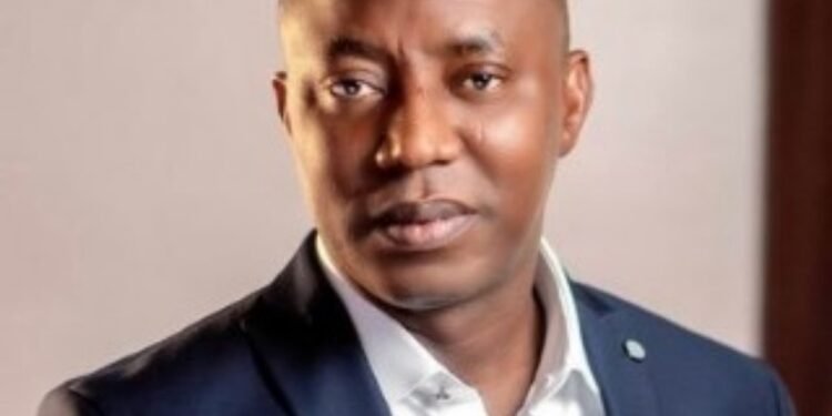 Police Arrest Sowore After Meeting Nnamdi Kanu In Court