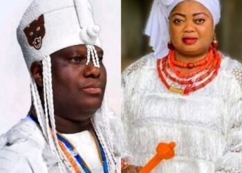 Ooni_Oba_Adeyeye_Enitan_Ogunwusi_Erelu_Oodua_Mabel_Tinuade_Onanaye_Copy_1 - Newscoven Erelu Oodua Onaneye Celebrates Ooni @ 51