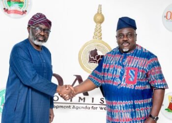 Charles-Akinola-SWDC-Seye-Oyeleye-DAWN-Commission_copy_640x427 - Newscoven SWDC Partners DAWN Commission For Accelerated Regional Development