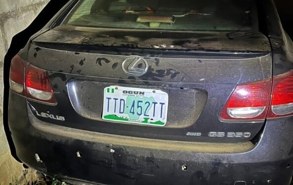 Ogun Police Foils Robbery Attempt, Recovers Operational Vehicle