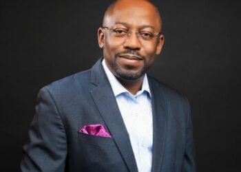 Dr-David-Ikudayisi_copy_709x571 - Newscoven Ikudayisi Counsels Governments, Nigerians On Brain Drain, Regenerative Medicine