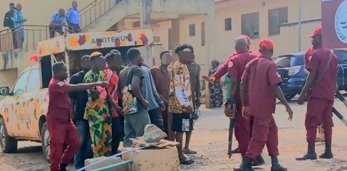 OYRLEA-Road-Kerb-Damage_copy_487x241_1 - Newscoven Road Kerb Damage: Oyo Govt Prosecutes 13 Offenders