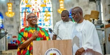 Peter-Obi-Oyo-Gov-Makinde_copy_500x333_1 - Newscoven Peter Obi Lauds Makinde For Oyo Uplift •My Team Will Continue After Me -Makinde