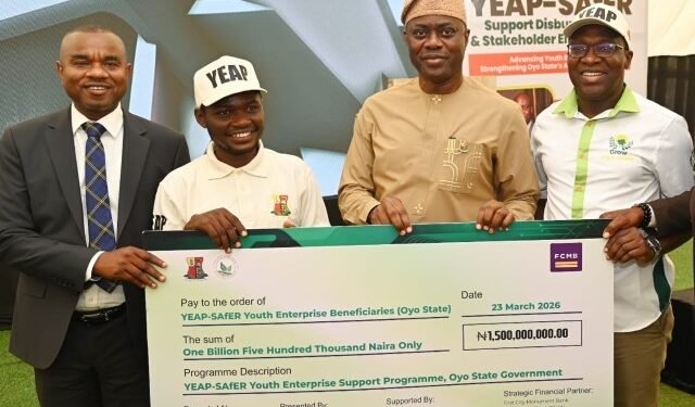 Makinde Kicks Off ₦1.5bn YEAP-SAfER Disbursement •Approves ₦10,000 Transport Support For Workers