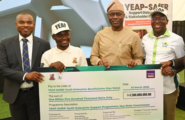 Makinde Kicks Off ₦1.5bn YEAP-SAfER Disbursement •Approves ₦10,000 Transport Support For Workers
