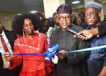 Dangote Pledges ₦550m Students’ Hostel To FUTO