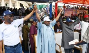 Makinde-Dantalle-Oyinlola-Odeffa-PDP-APM-Mega-Rally_copy_1280x761_1_1 - Newscoven Makinde Births Reset Nigeria Movement •Declares Presidential Ambition At PDP, APM Mega Rally