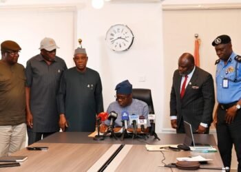 Makinde Signs Executive Order 001 On Security-Related Groups Into Law