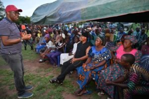 Abducted Pupils, Teachers: Makinde Meets Families, Assures Of Victims' Safe Return
