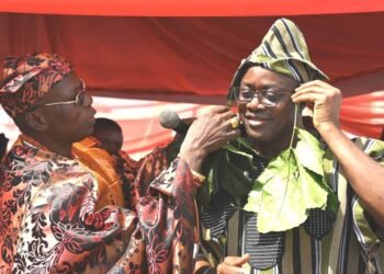 Makinde To Traditional Rulers: Stay Away From Politics Or Be Abused